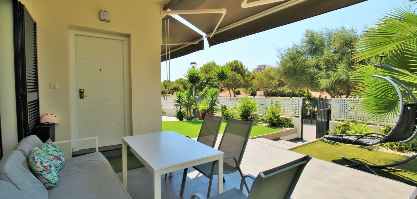 3 bedroom Villa for sale in La Zenia with pool - € 499,000 (Ref: 9135160)