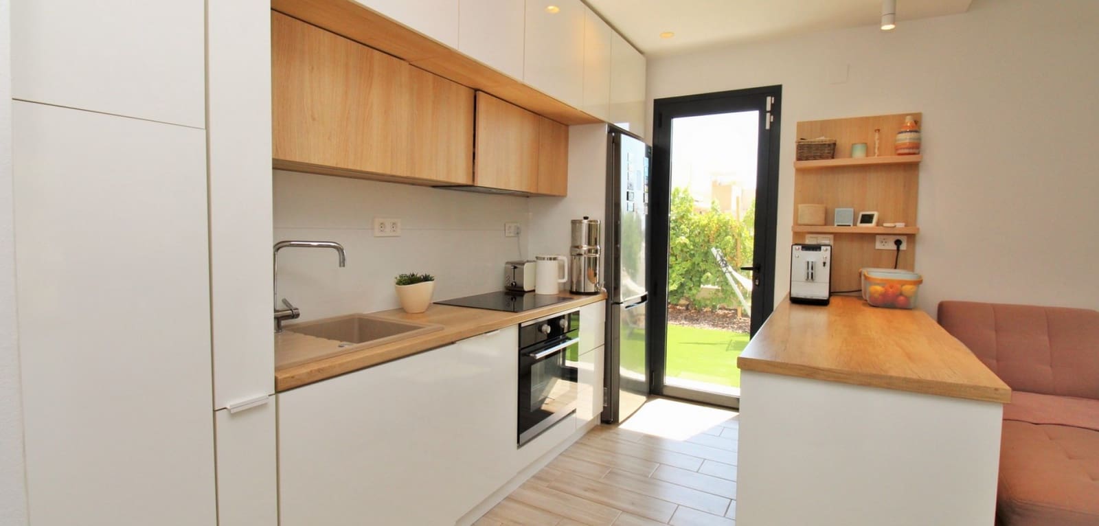 3 bedroom Villa for sale in La Zenia with pool - € 499,000 (Ref: 9135160)