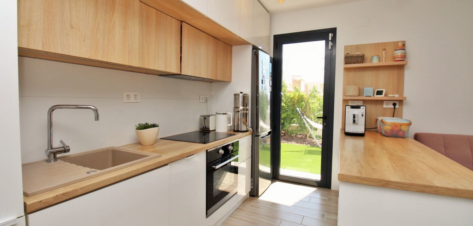 3 bedroom Villa for sale in La Zenia with pool - € 499,000 (Ref: 9135160)