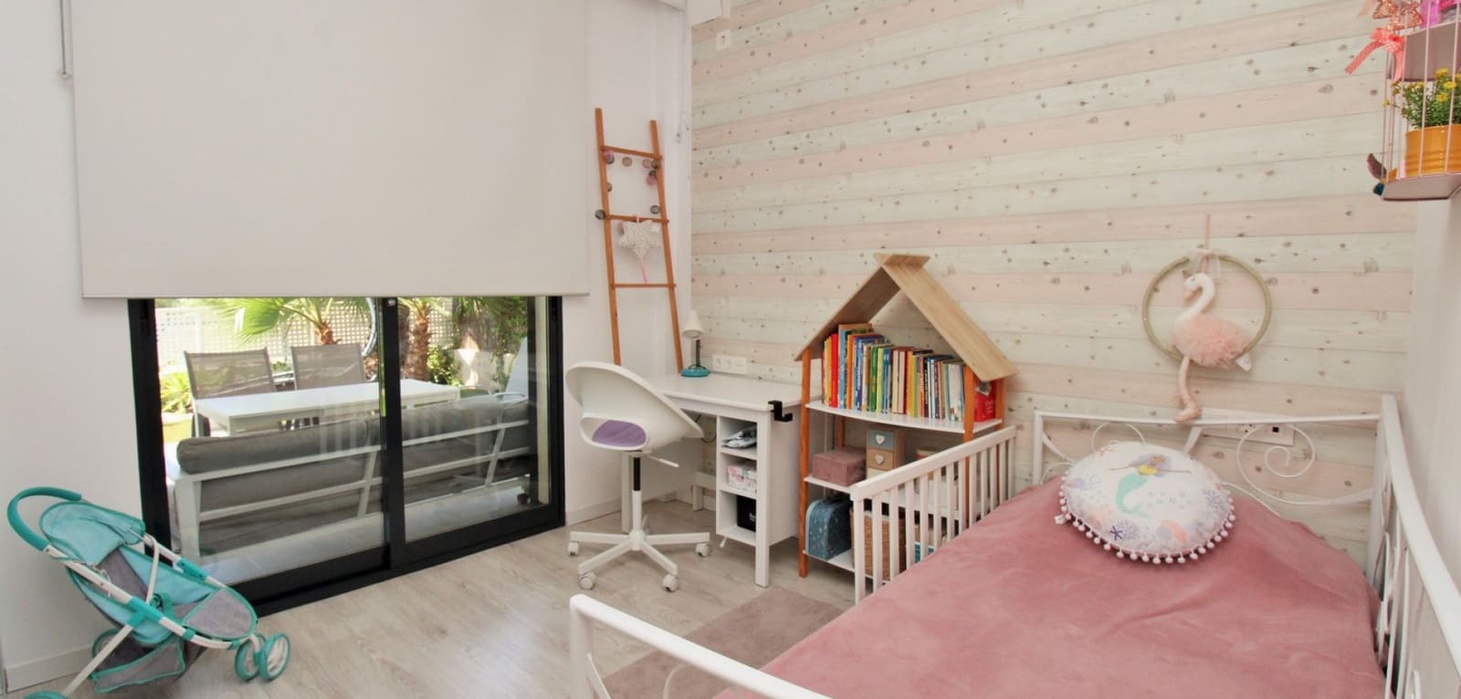 3 bedroom Villa for sale in La Zenia with pool - € 499,000 (Ref: 9135160)