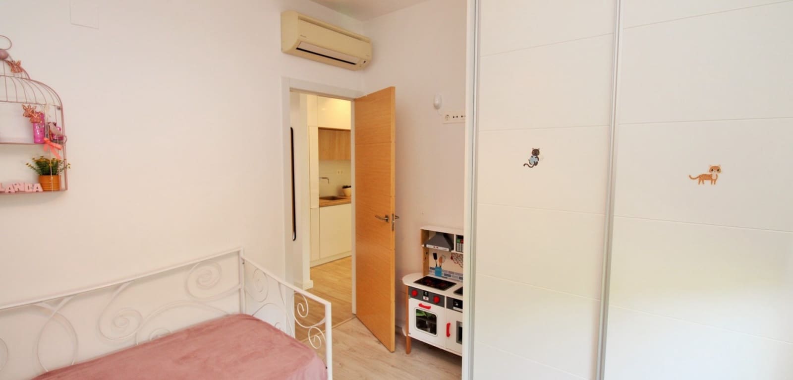 3 bedroom Villa for sale in La Zenia with pool - € 499,000 (Ref: 9135160)