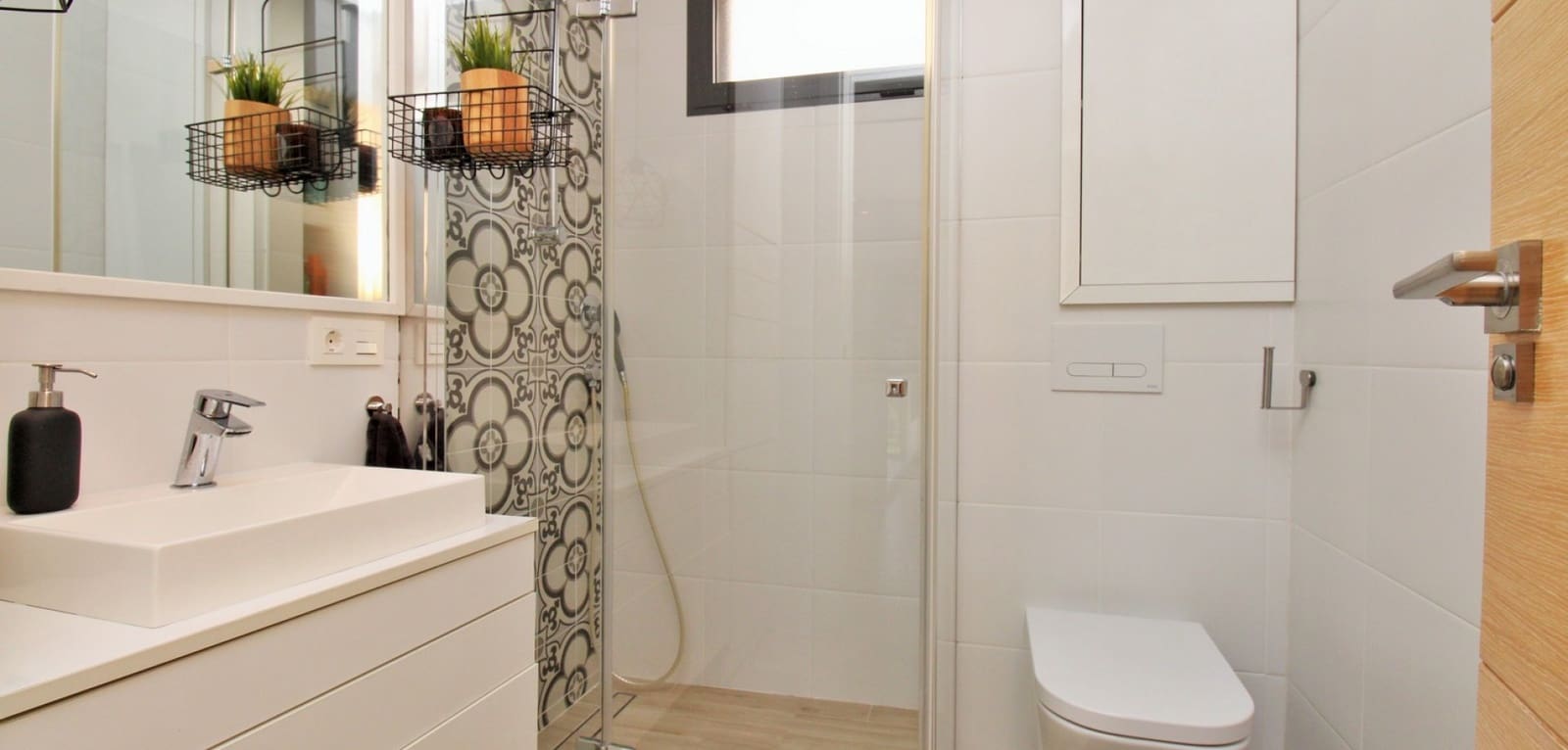 3 bedroom Villa for sale in La Zenia with pool - € 499,000 (Ref: 9135160)