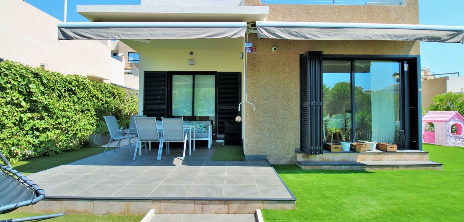 3 bedroom Villa for sale in La Zenia with pool - € 499,000 (Ref: 9135160)