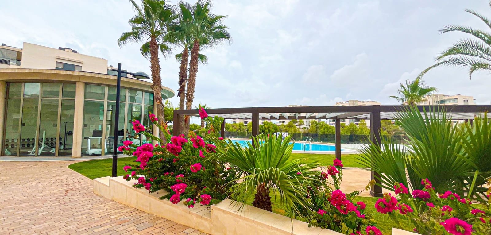 2 bedroom Apartment for sale in Villamartin - € 259,000 (Ref: 9146252)