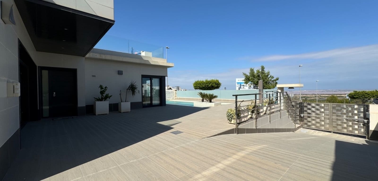 5 soverom Villa til salgs i San Miguel de Salinas med svømmebasseng - € 849 000 (Ref: 9151166)