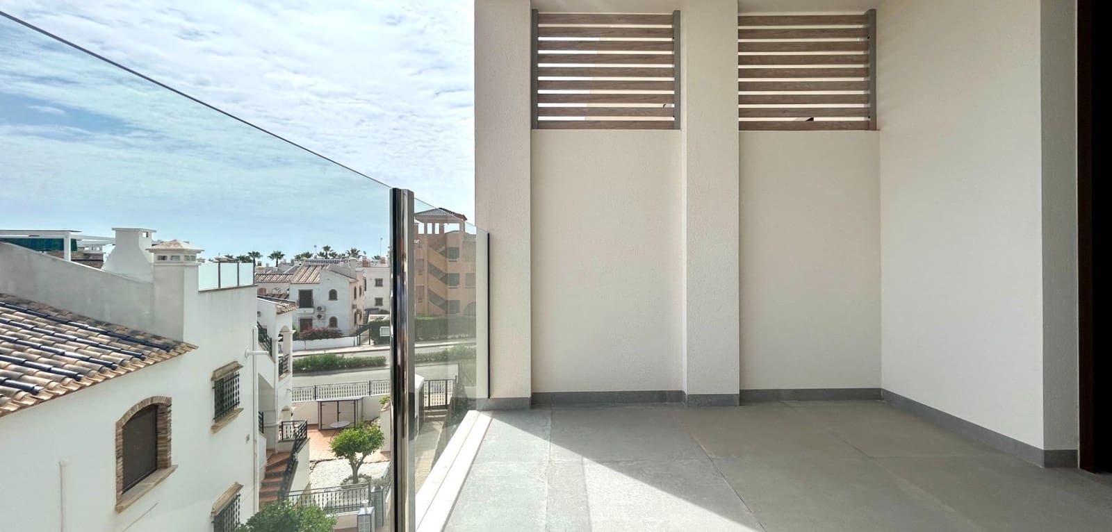 Apartamento de 2 habitaciones en Villamartin en venta con piscina - 339.900 € (Ref: 9151167)