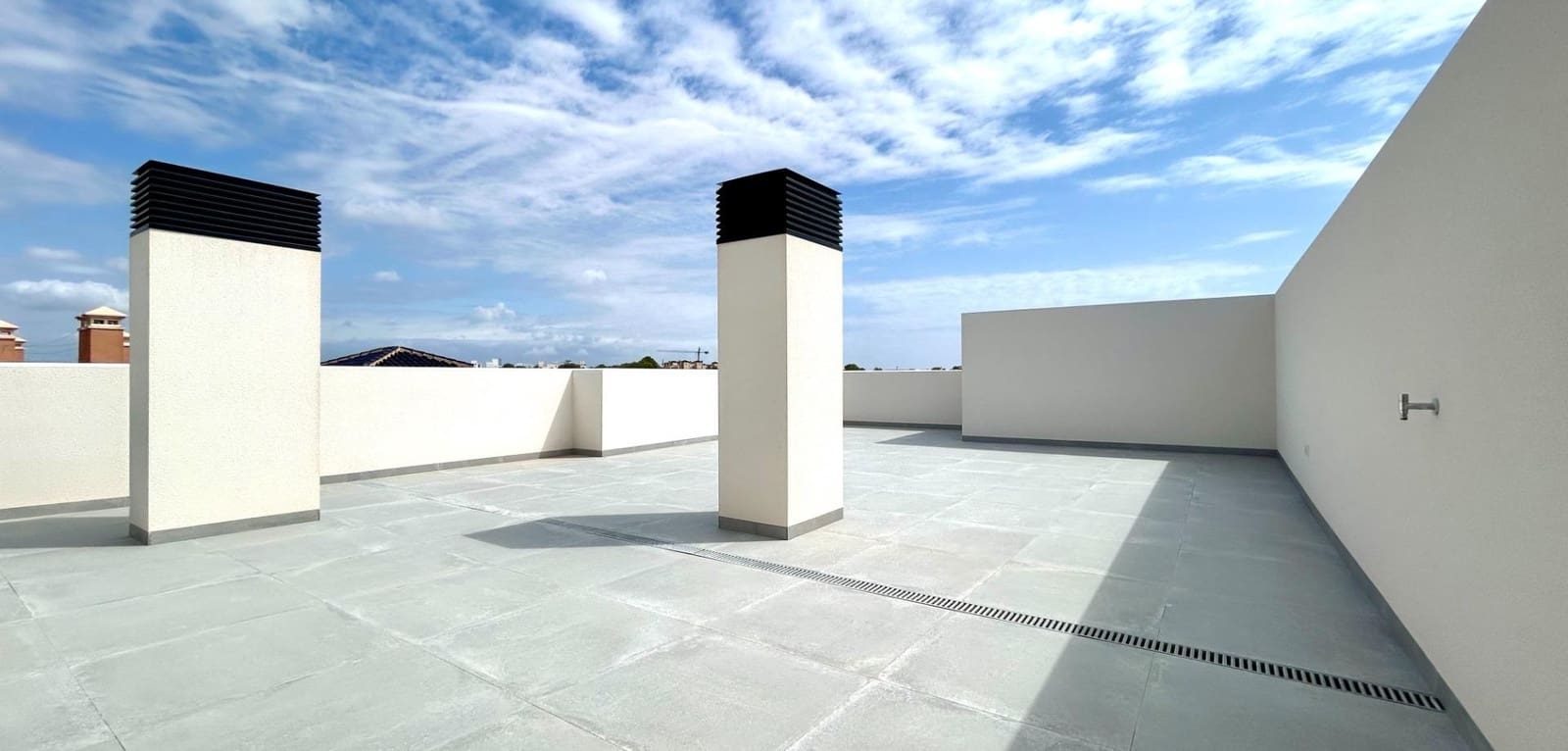 Apartamento de 2 habitaciones en Villamartin en venta con piscina - 339.900 € (Ref: 9151167)