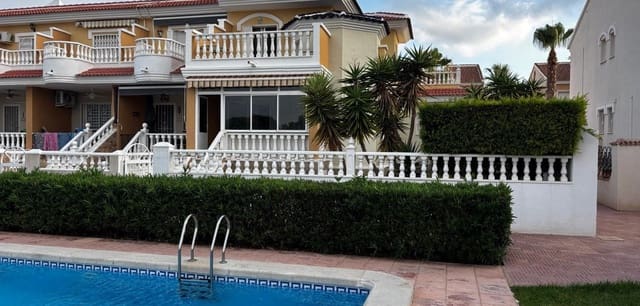 4 bedroom Semi-detached Villa for sale in Doña Pepa, Rojales with pool - € 275,000 (Ref: 9151168)