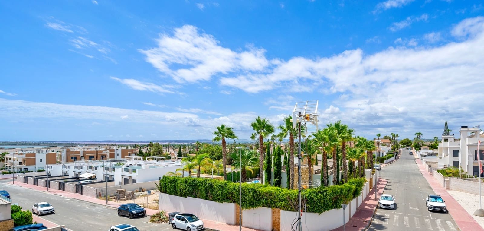 3 Zimmer Villa zu verkaufen in Ciudad Quesada mit Pool - 480.000 € (Ref: 9151169)