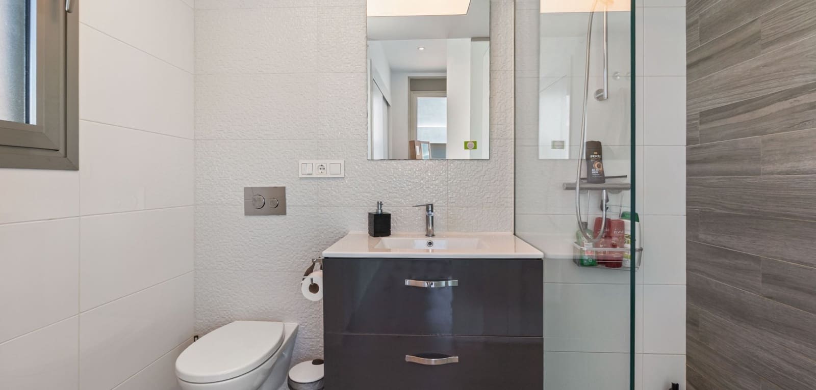 3 bedroom Villa for sale in Villamartin with pool - € 429,000 (Ref: 9153131)