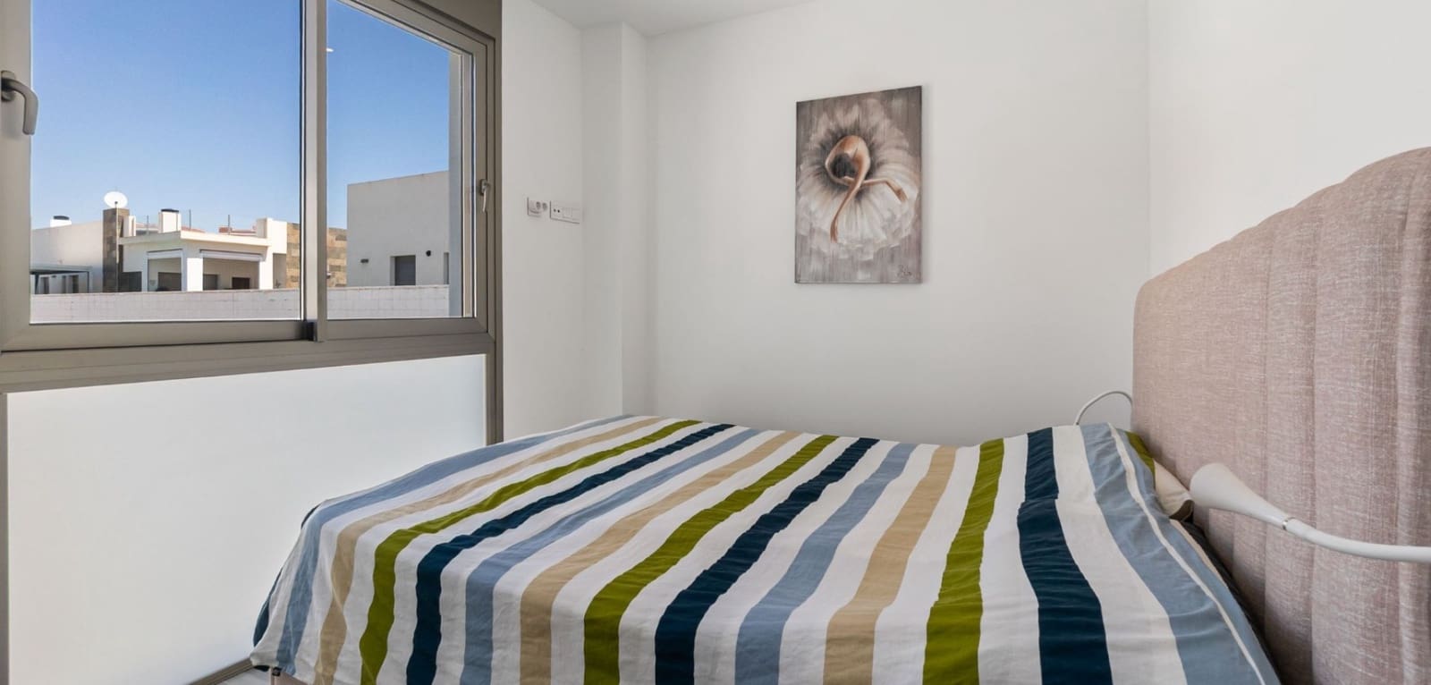 3 bedroom Villa for sale in Villamartin with pool - € 429,000 (Ref: 9153131)