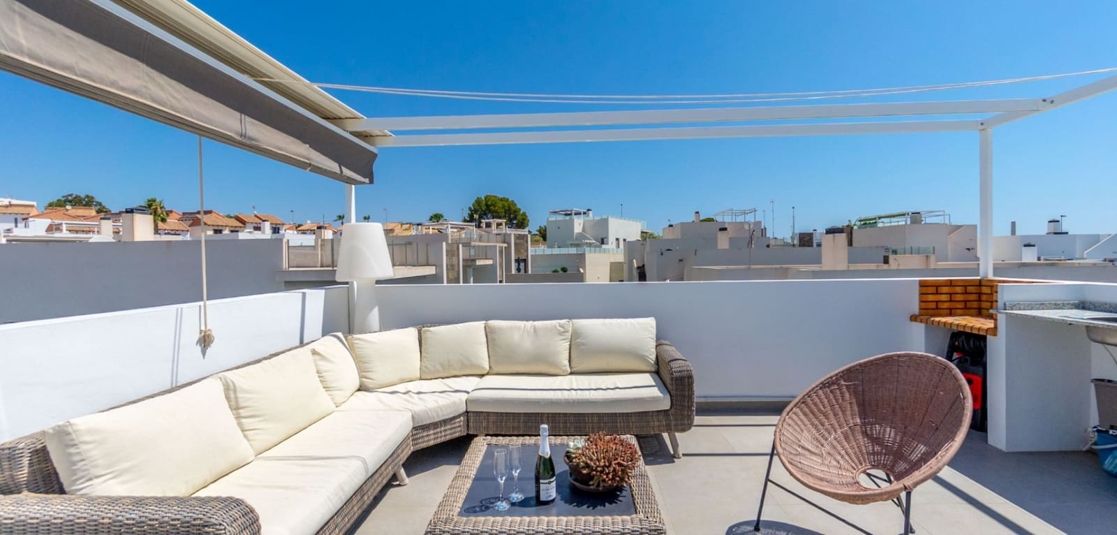 3 bedroom Villa for sale in Villamartin with pool - € 429,000 (Ref: 9153131)