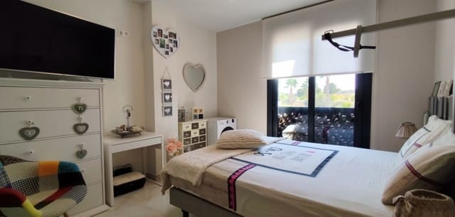 Apartamento de 2 habitaciones en La Florida, Orihuela en venta con piscina - 246.000 € (Ref: 9161590)