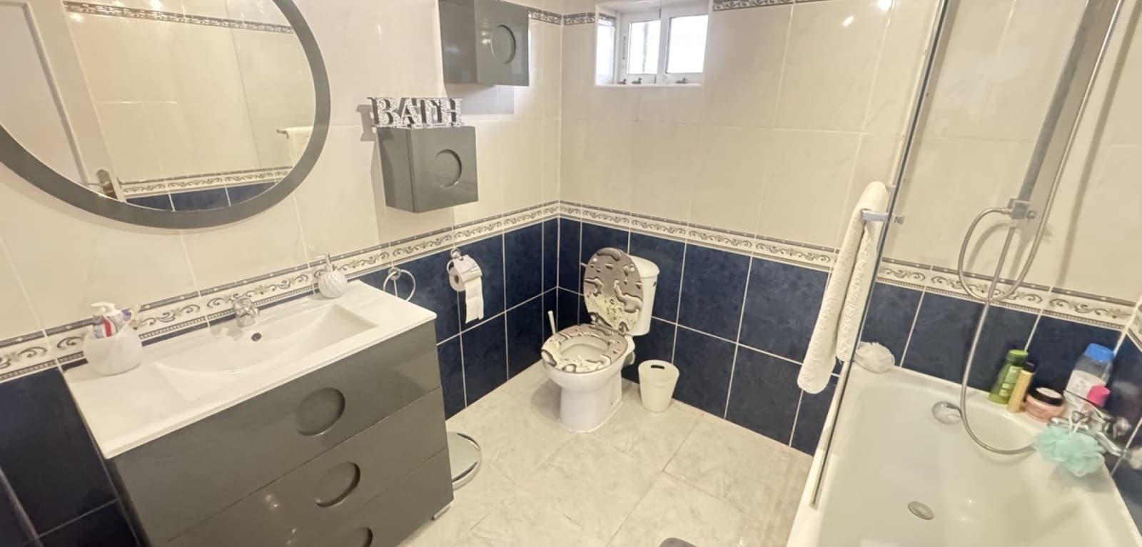 4 quarto Moradia para venda em Villamartin - 299 000 € (Ref: 9164118)