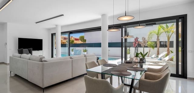 4 sypialnia Willa na sprzedaż w Los Secanos, Guardamar del Segura z basenem - 1 390 000 € (Ref: 9164120)