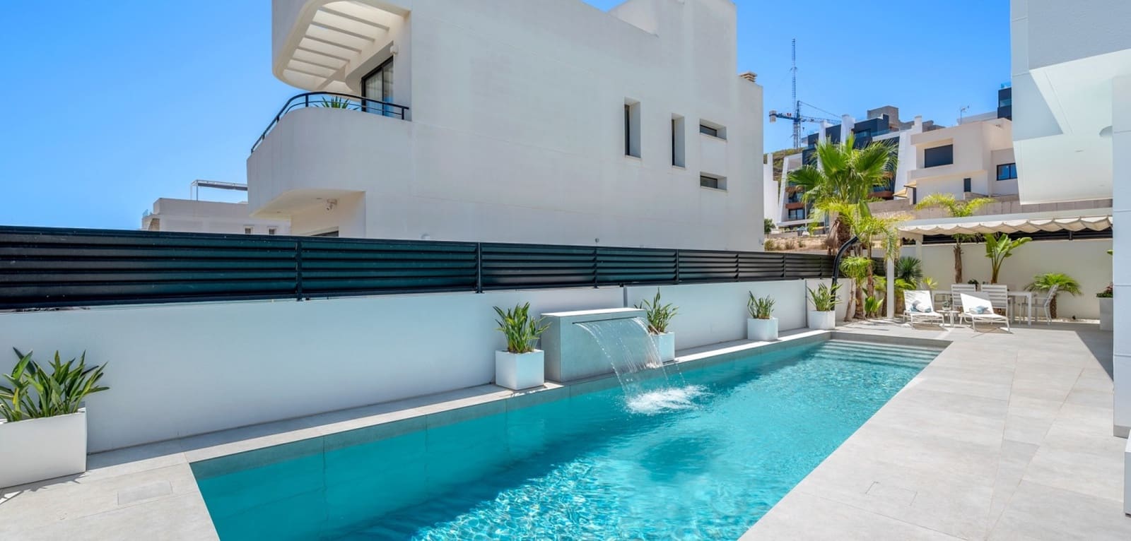 4 slaapkamer Villa te koop in Guardamar del Segura met zwembad - € 1.390.000 (Ref: 9164120)