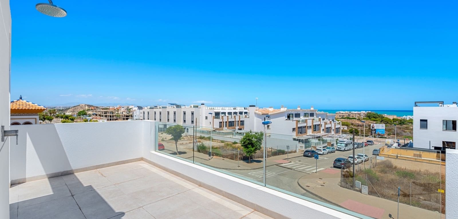 4 slaapkamer Villa te koop in Guardamar del Segura met zwembad - € 1.390.000 (Ref: 9164120)