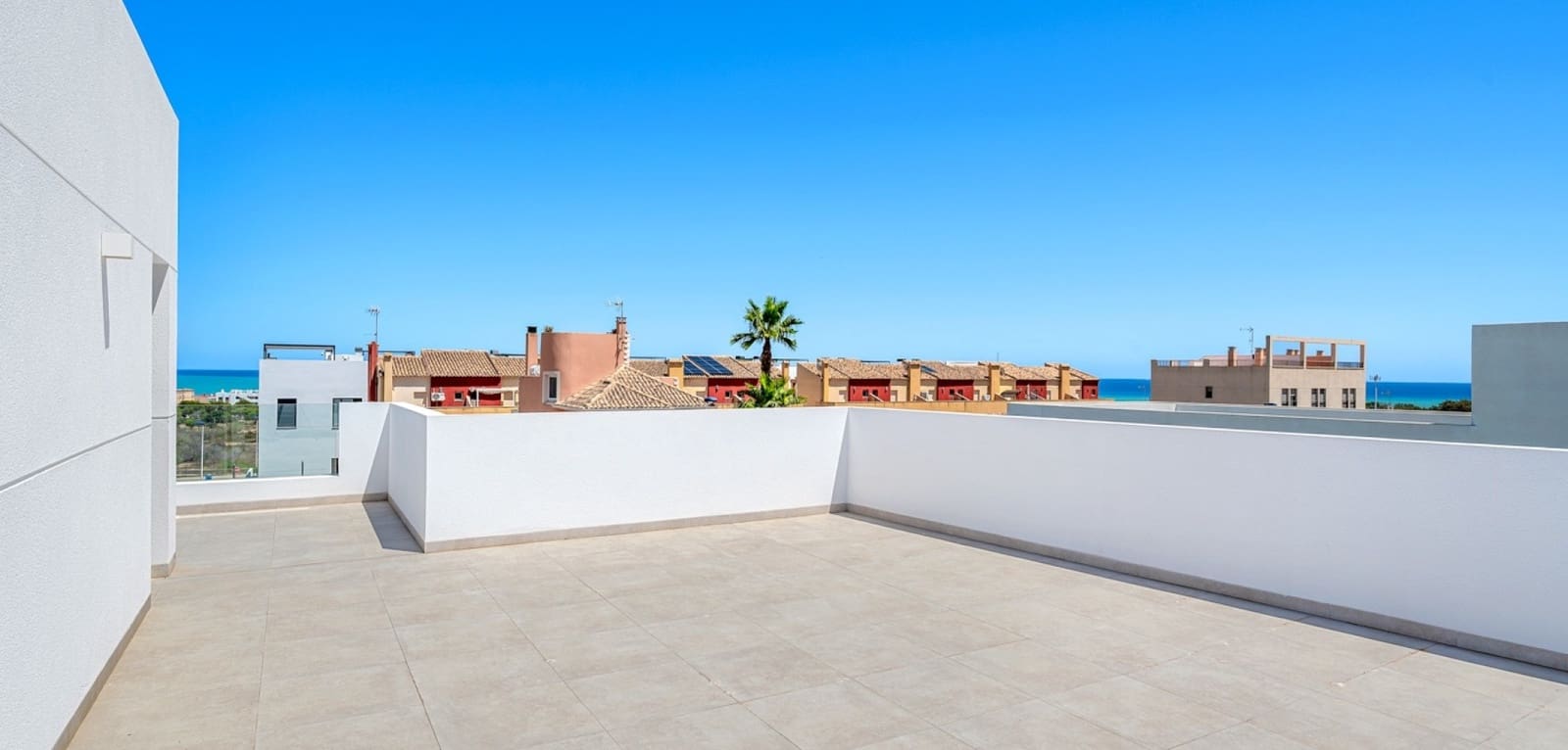 4 slaapkamer Villa te koop in Guardamar del Segura met zwembad - € 1.390.000 (Ref: 9164120)