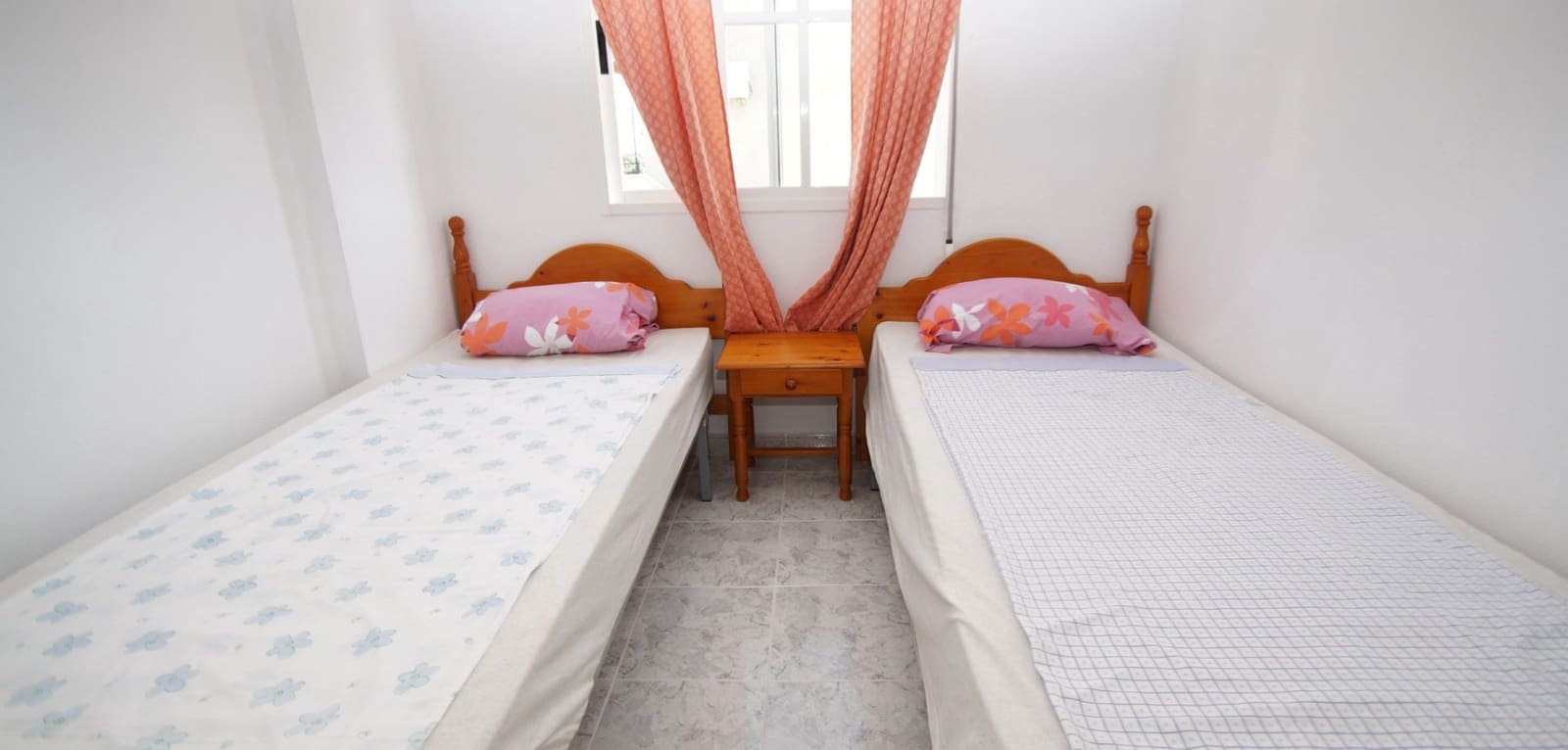 2 bedroom Bungalow for sale in Playa Flamenca with pool - € 145,000 (Ref: 9164121)