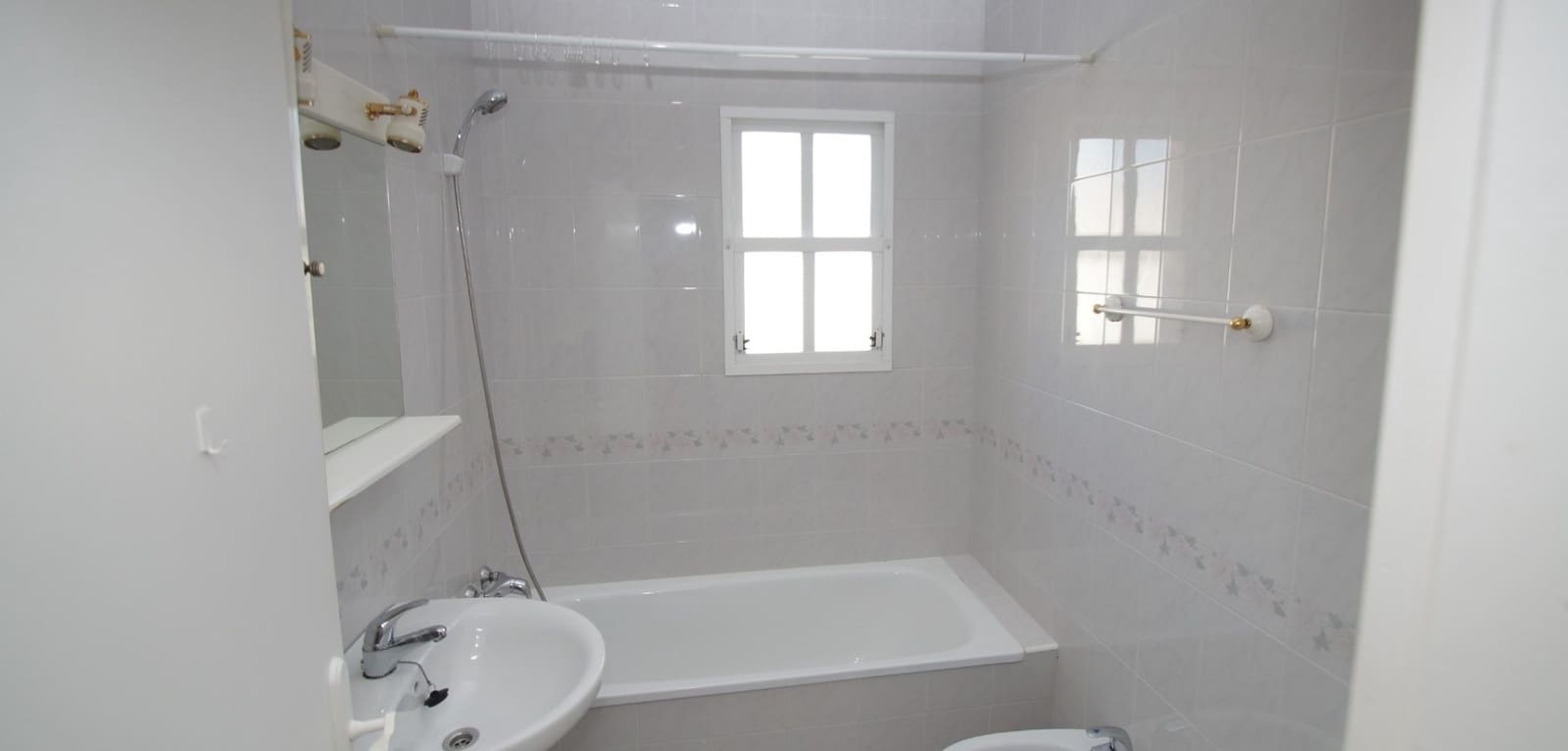 2 bedroom Bungalow for sale in Playa Flamenca with pool - € 145,000 (Ref: 9164121)