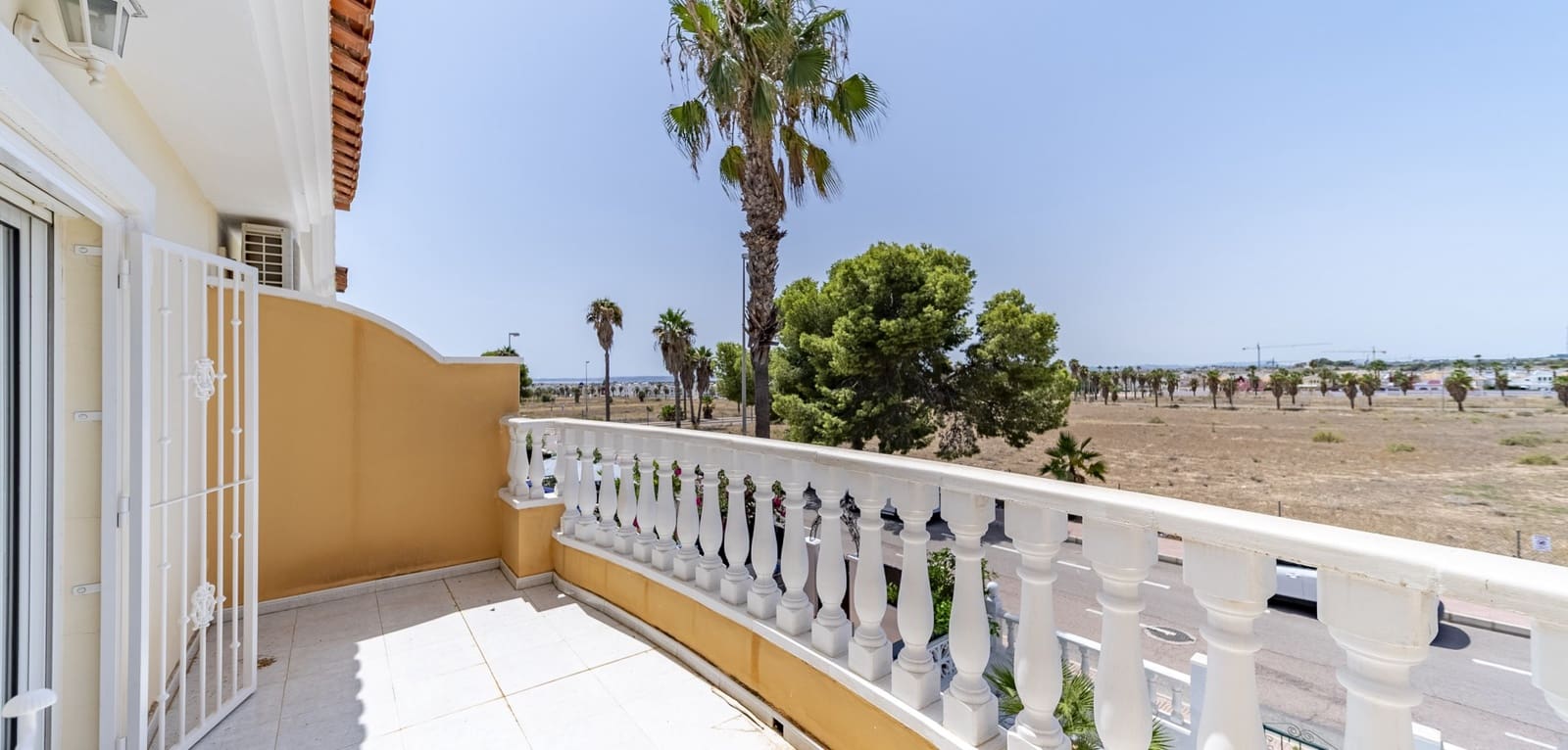 3 soveværelse Byhus til salg i Dona Pepa med swimmingpool - € 205.000 (Ref: 9175841)