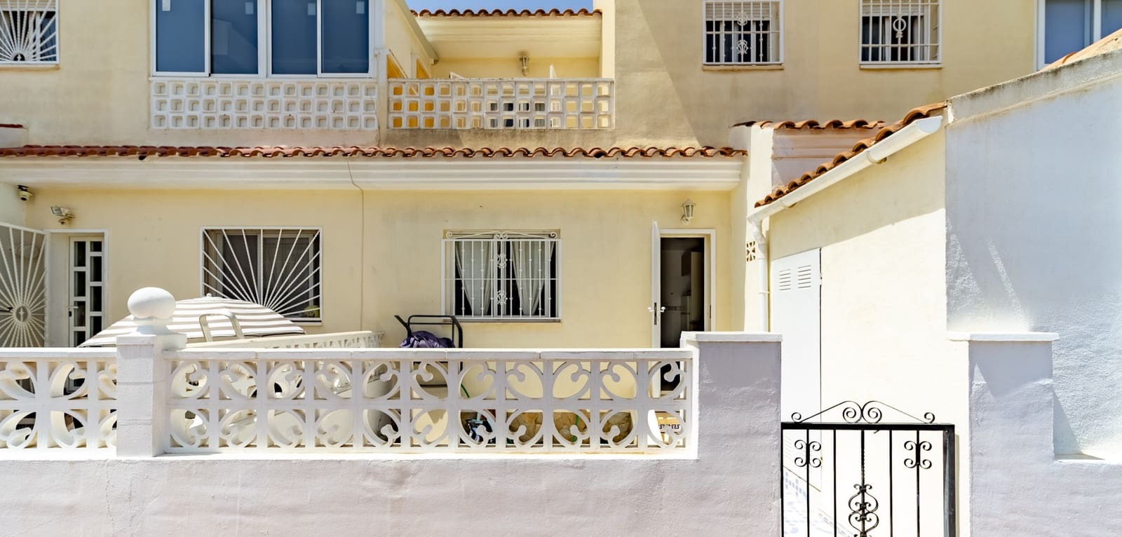 3 soveværelse Byhus til salg i Dona Pepa med swimmingpool - € 205.000 (Ref: 9175841)