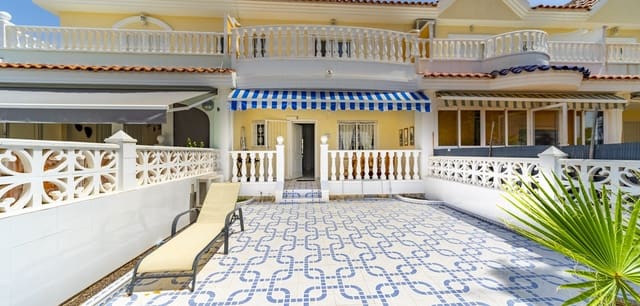 3 bedroom Townhouse for sale in Doña Pepa, Rojales with pool - € 205,000 (Ref: 9175841)