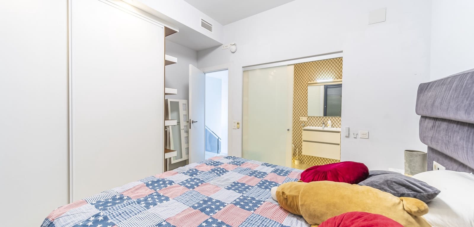 4 bedroom Villa for sale in Orihuela Costa with pool - € 759,000 (Ref: 9186253)