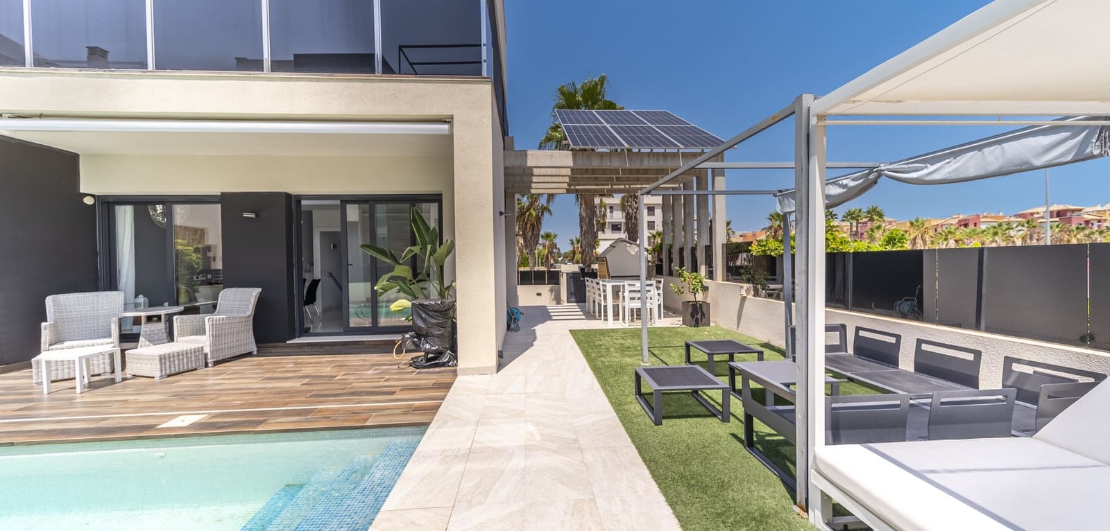 4 bedroom Villa for sale in Orihuela Costa with pool - € 759,000 (Ref: 9186253)