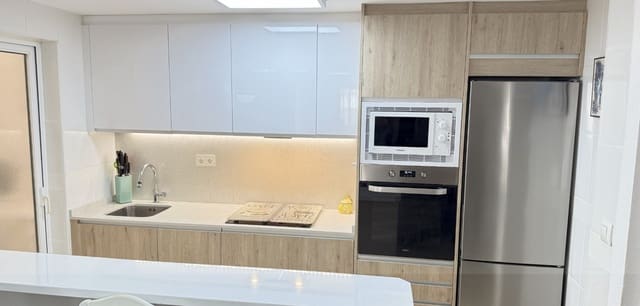 2 slaapkamer Appartement te koop in La Zenia, Orihuela met zwembad - € 229.000 (Ref: 9189888)
