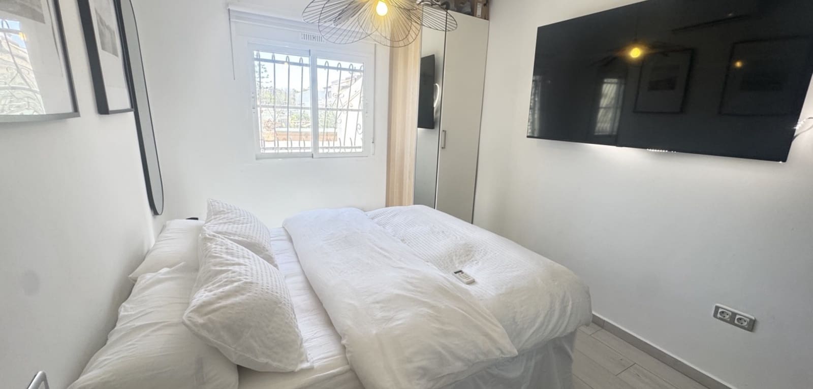 2 soveværelse Villa til salg i Villamartin med swimmingpool - € 265.000 (Ref: 9198041)