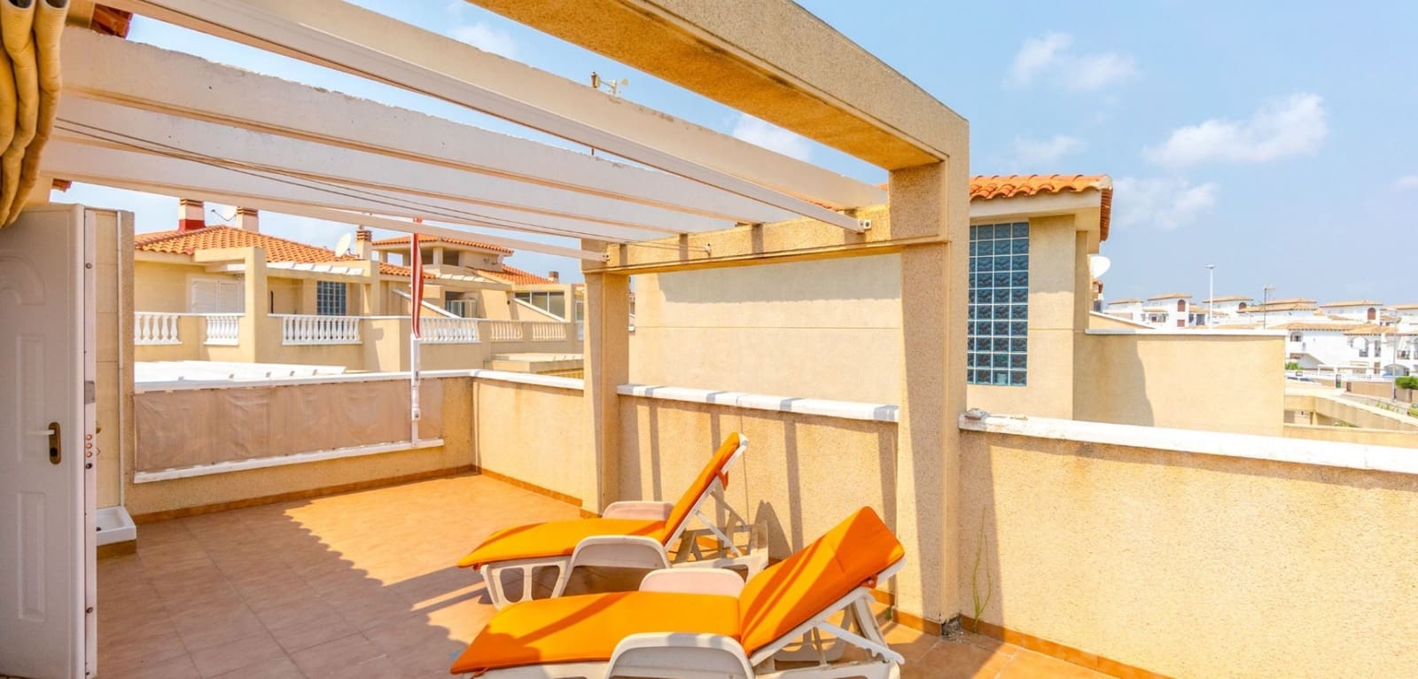 3 sypialnia Dom na sprzedaż w Playa Flamenca z basenem - 339 000 € (Ref: 9199946)