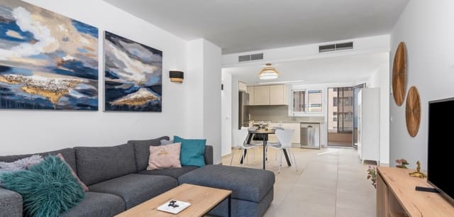 2 slaapkamer Appartement te koop in Punta Prima, Orihuela met zwembad - € 479.000 (Ref: 9201800)