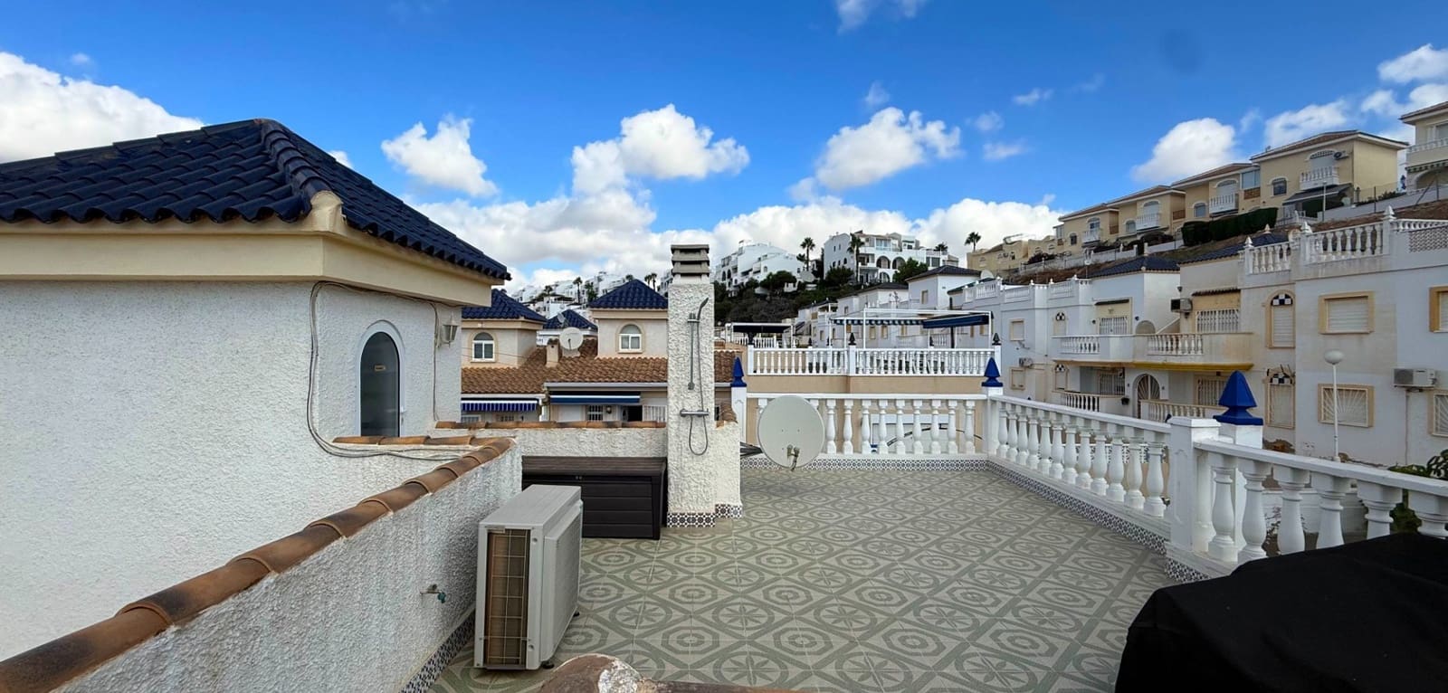 2 soveværelse Semi-Rækkehus til salg i Ciudad Quesada med swimmingpool - € 199.000 (Ref: 9231840)