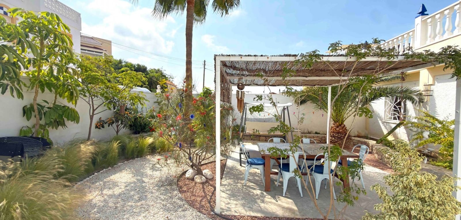 2 soveværelse Semi-Rækkehus til salg i Ciudad Quesada med swimmingpool - € 199.000 (Ref: 9231840)