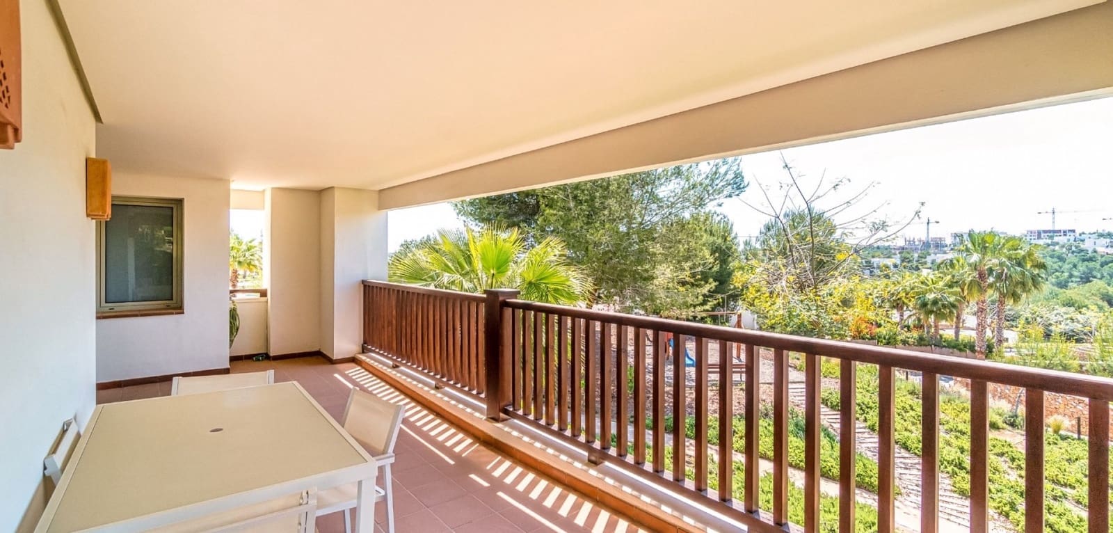 Apartamento de 3 habitaciones en Las Colinas Golf en venta con piscina garaje - 345.000 € (Ref: 9231841)