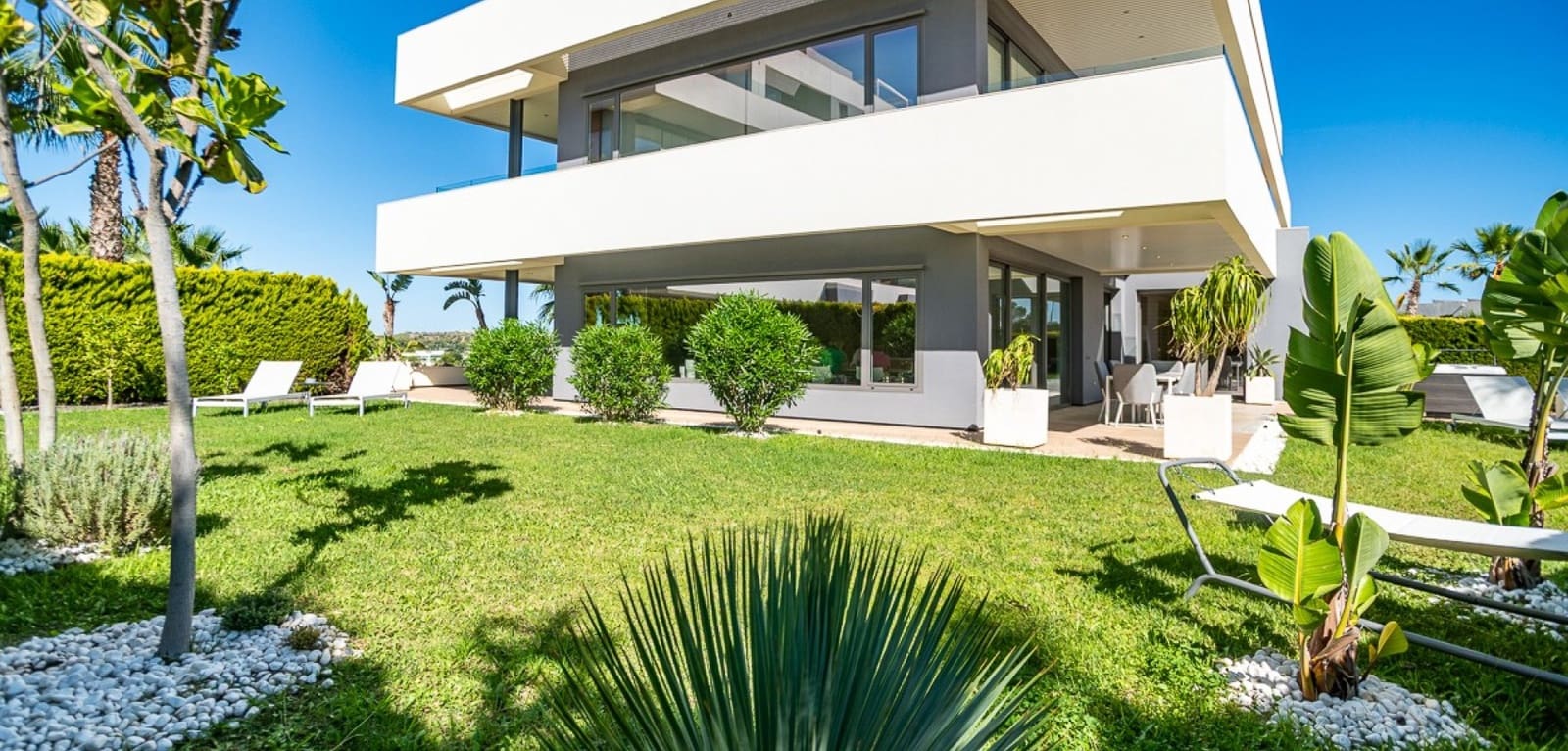 3 soveværelse Lejlighed til salg i Las Colinas Golf med swimmingpool - € 945.000 (Ref: 9231842)