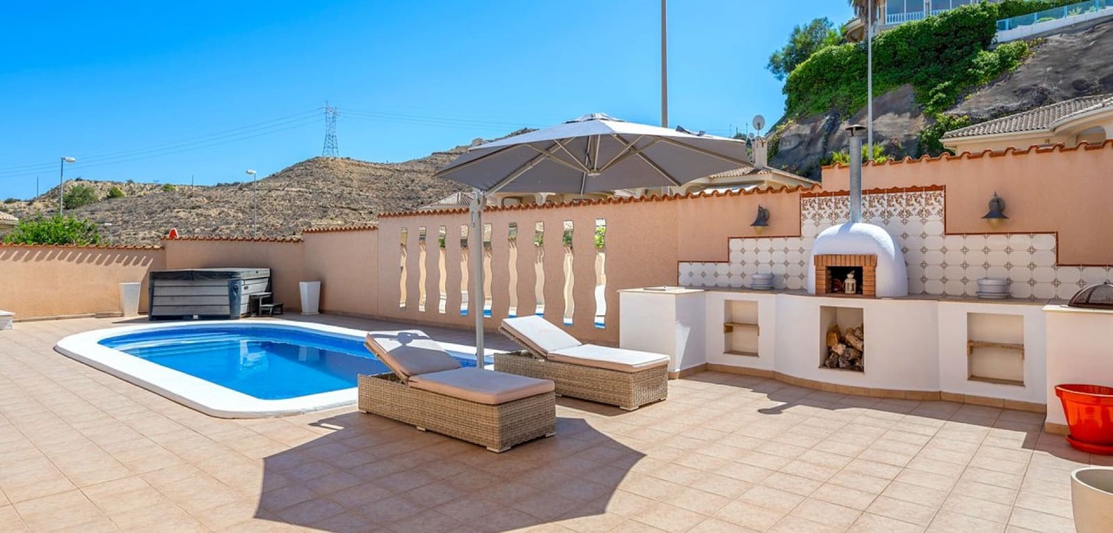 3 bedroom Villa for sale in Rojales with pool - € 449,000 (Ref: 9231844)
