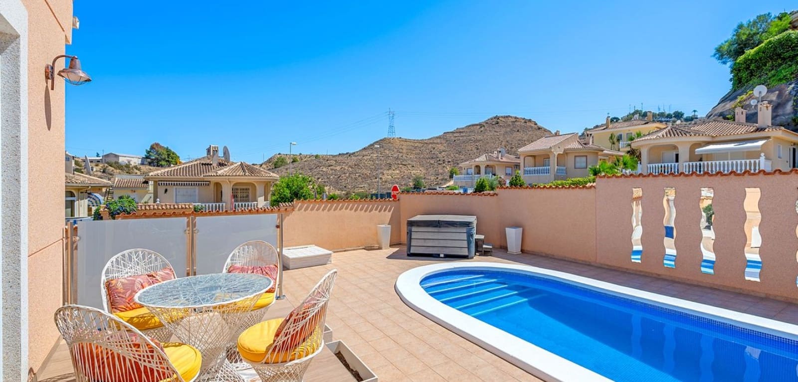 3 bedroom Villa for sale in Rojales with pool - € 449,000 (Ref: 9231844)