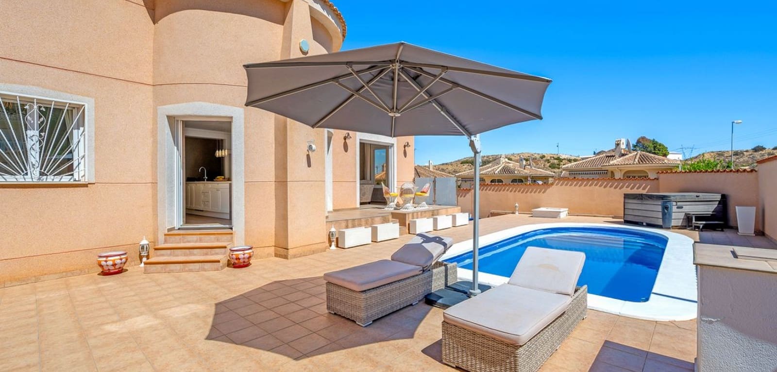 3 bedroom Villa for sale in Rojales with pool - € 449,000 (Ref: 9231844)