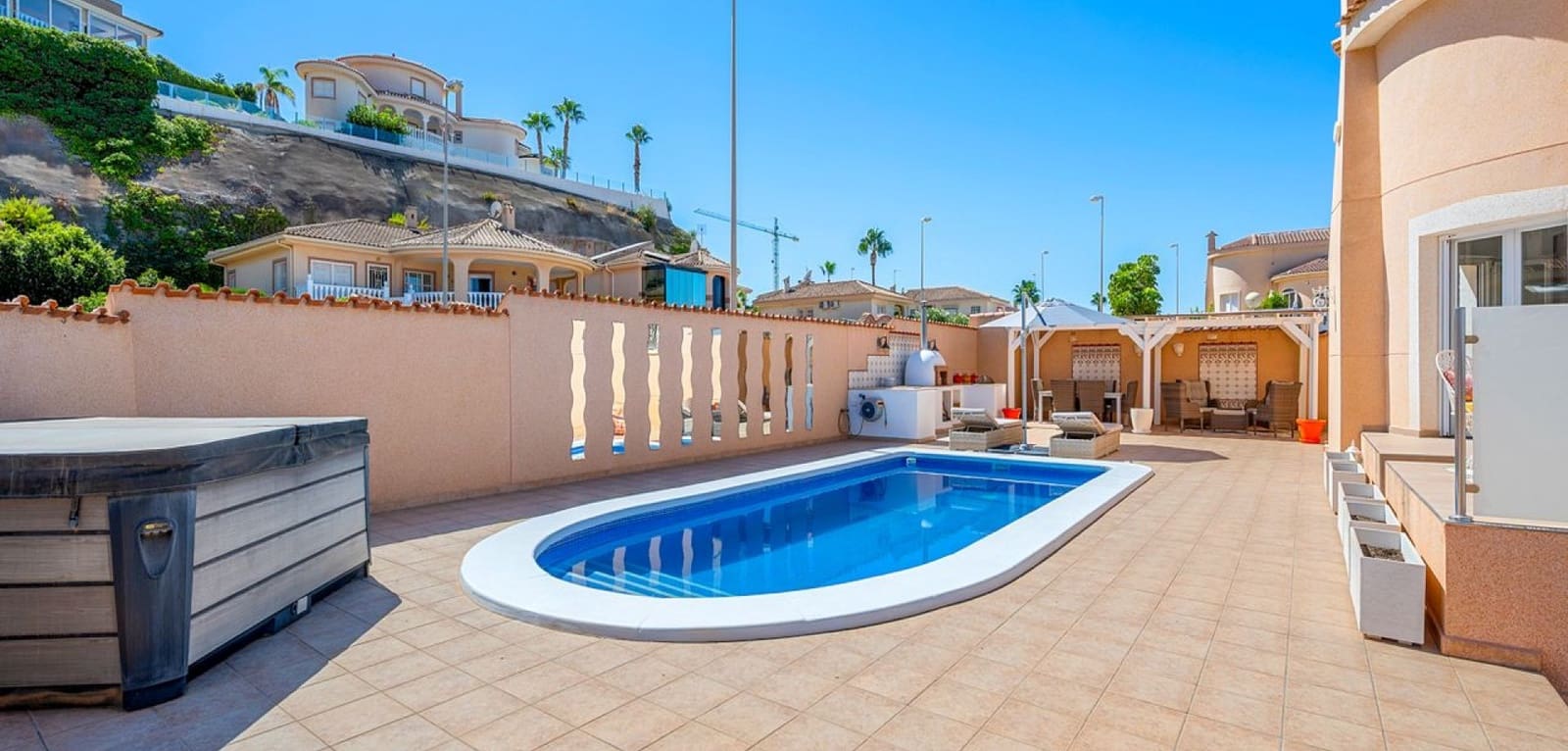 3 bedroom Villa for sale in Rojales with pool - € 449,000 (Ref: 9231844)