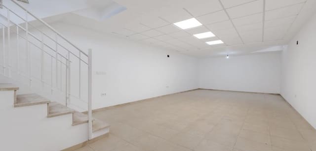 2 soveværelse Villa til salg i La Marina, Elche / Elx med swimmingpool - € 280.000 (Ref: 9248974)