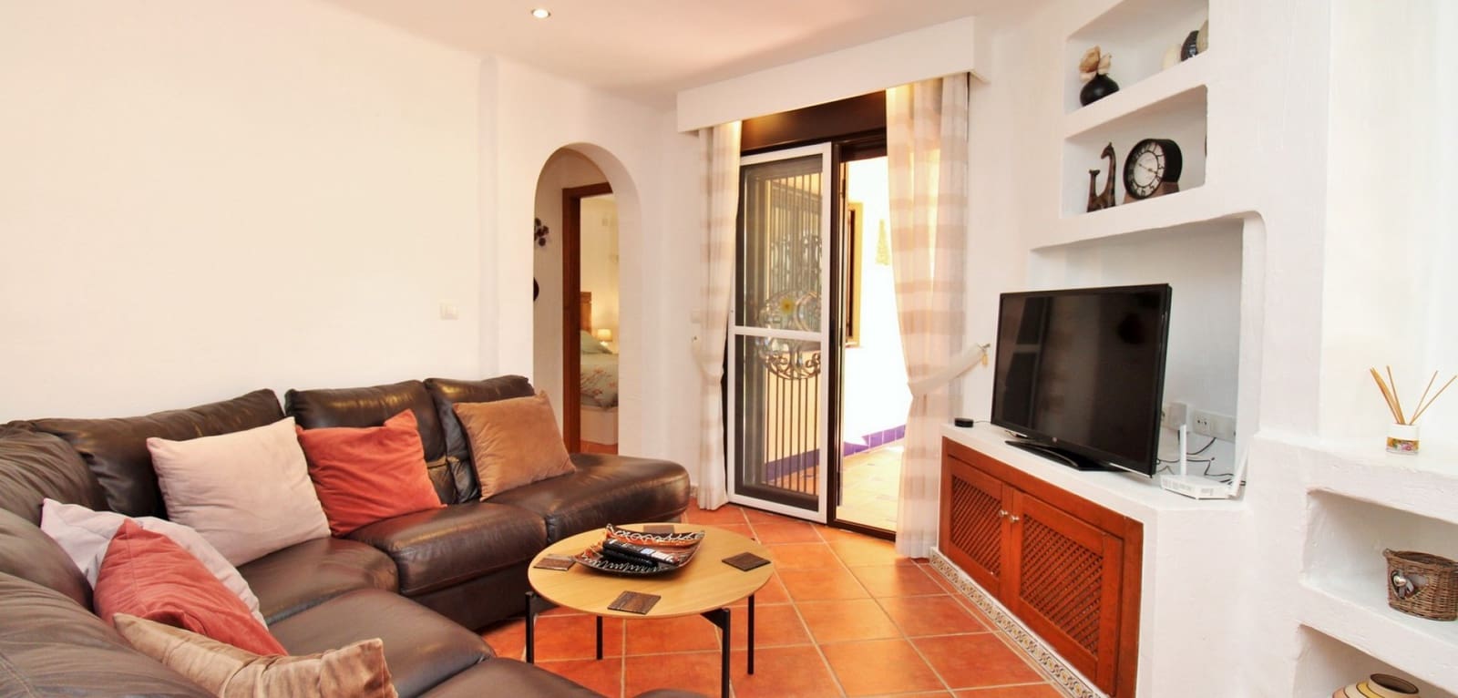 2 bedroom Apartment for sale in Orihuela Costa with pool - € 194,950 (Ref: 9248976)