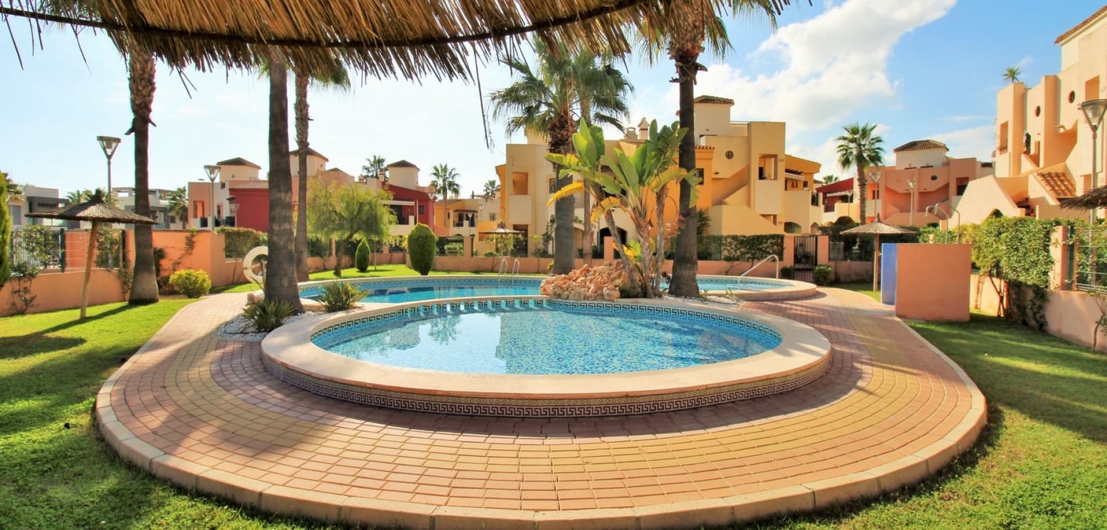 2 bedroom Apartment for sale in Orihuela Costa with pool - € 194,950 (Ref: 9248976)