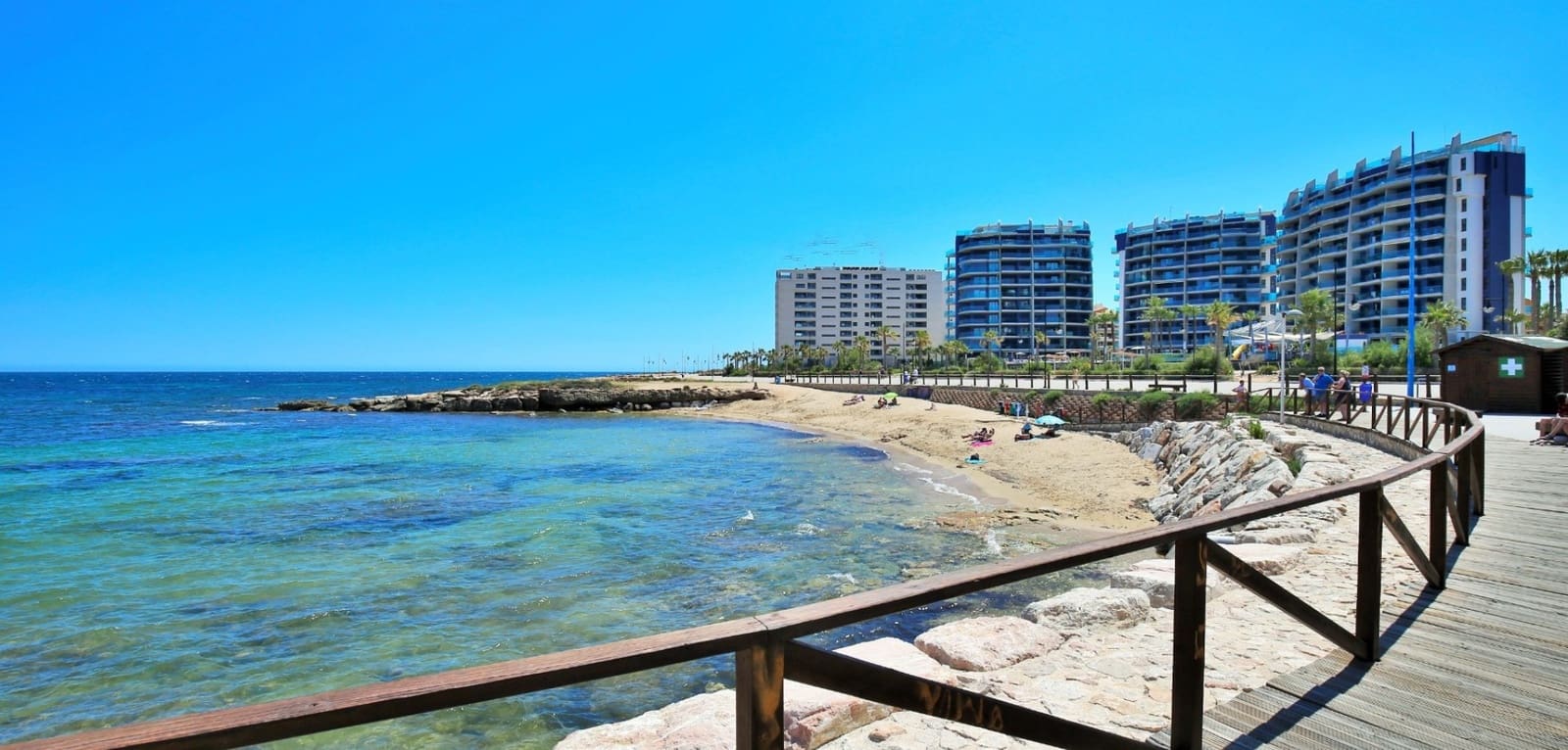 2 bedroom Apartment for sale in Orihuela Costa with pool - € 194,950 (Ref: 9248976)