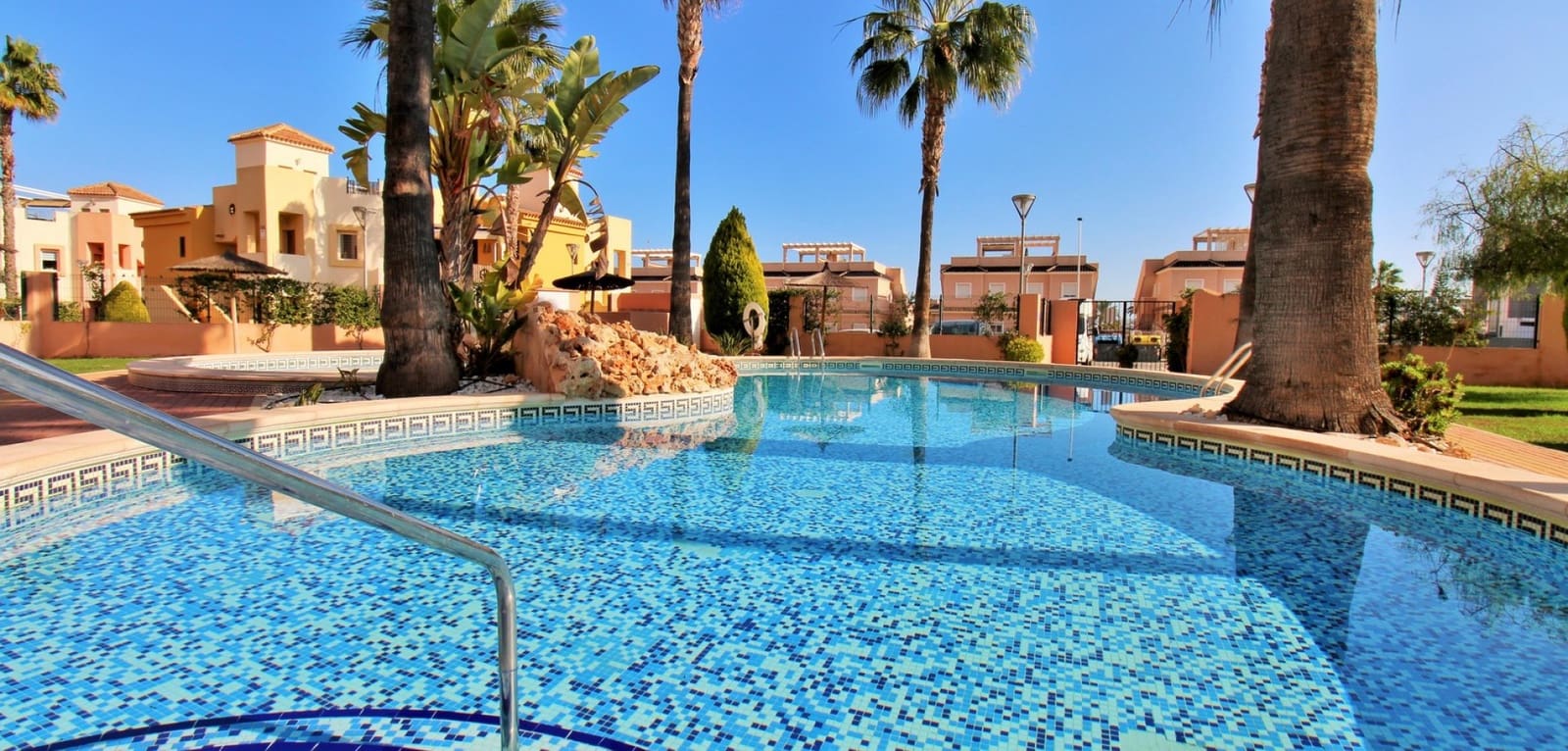 2 bedroom Apartment for sale in Orihuela Costa with pool - € 194,950 (Ref: 9248976)