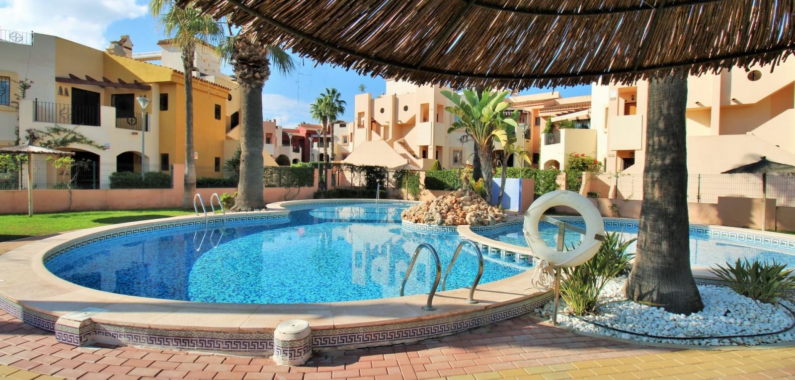 2 bedroom Apartment for sale in Orihuela Costa with pool - € 194,950 (Ref: 9248976)