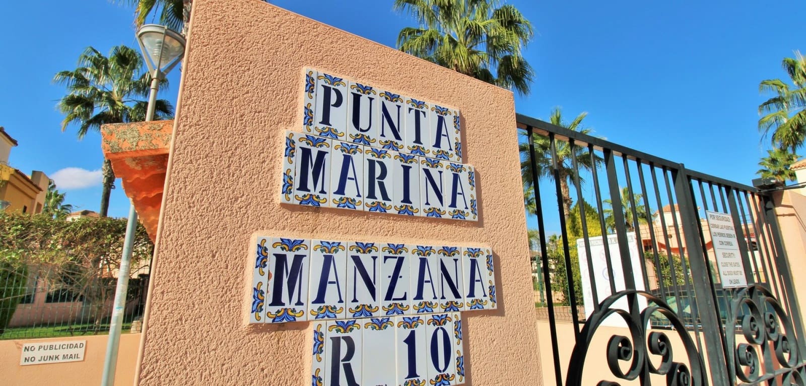 2 bedroom Apartment for sale in Orihuela Costa with pool - € 194,950 (Ref: 9248976)