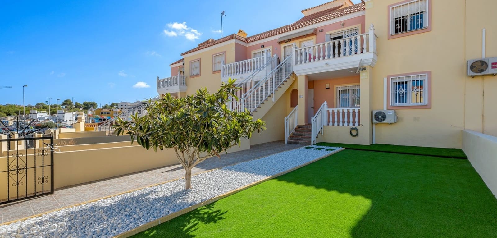 3 bedroom Apartment for sale in San Miguel de Salinas with pool - € 199,000 (Ref: 9248980)