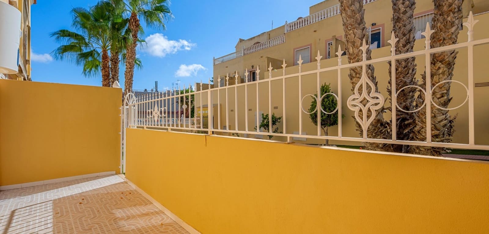 3 bedroom Apartment for sale in San Miguel de Salinas with pool - € 199,000 (Ref: 9248980)